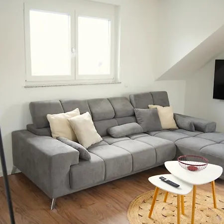 Exklusive Neubauwohnung Mit Wundervoller Aussicht Naehe Europapark Und Rulantica بيت ريفي